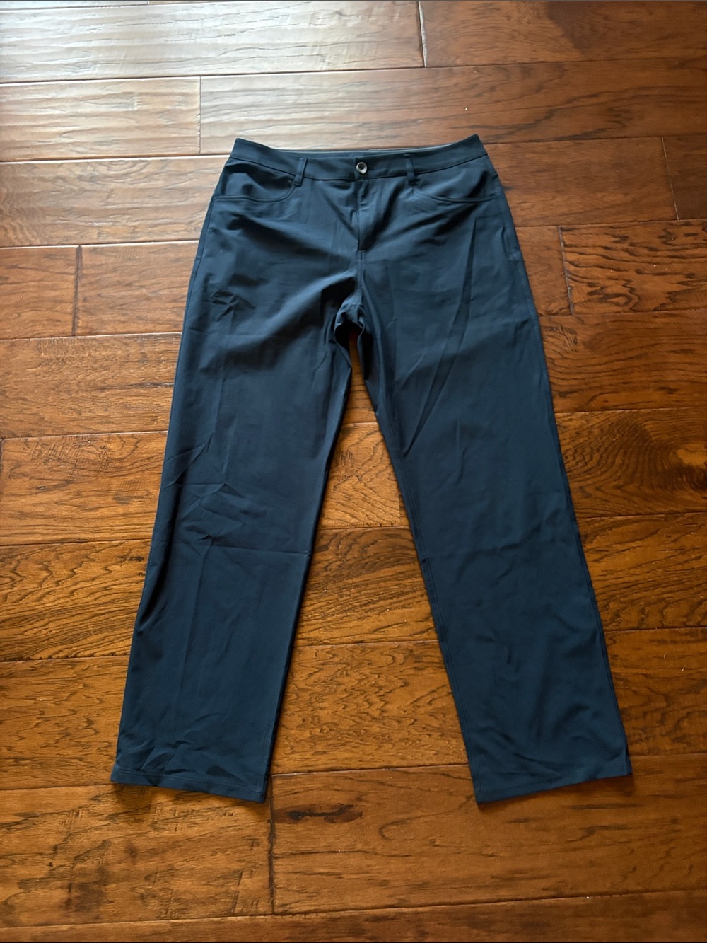 Vuori Men's Navy Relax Fit Stretch Dress Pants